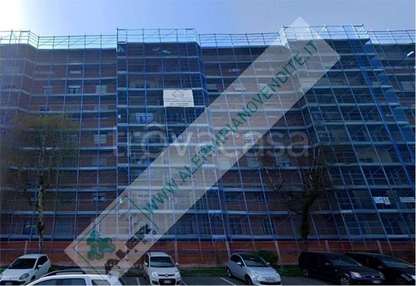 appartamento in vendita a Milano in zona Quartiere degli Olmi