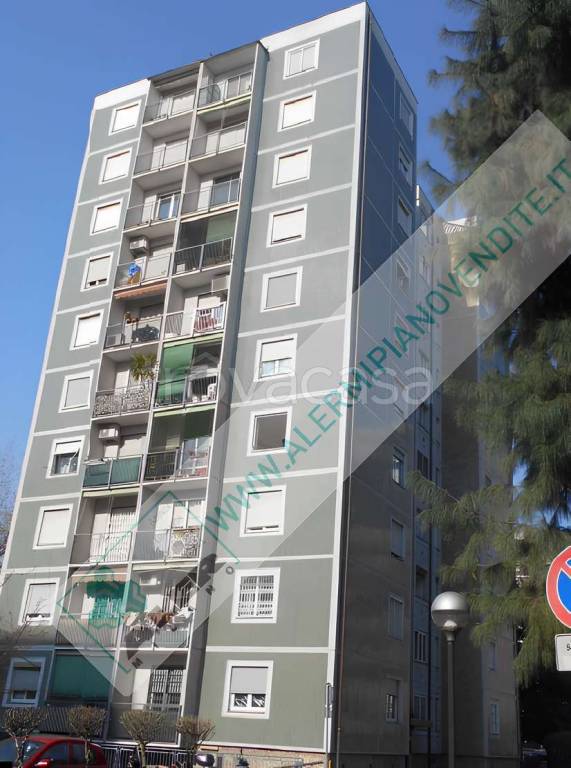 appartamento in vendita a Milano in zona Affori