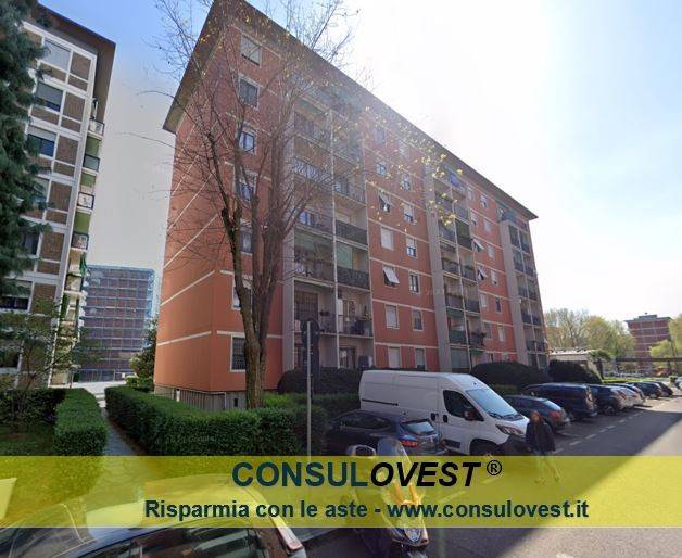 appartamento in vendita a Milano in zona Quartiere degli Olmi