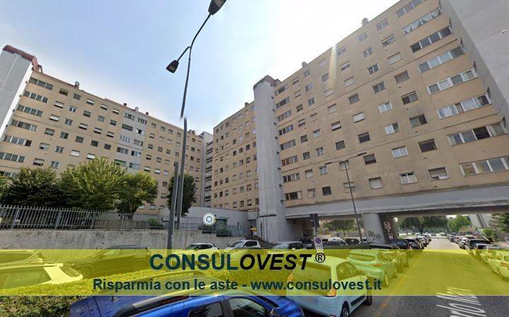 appartamento in vendita a Milano in zona Quarto Cagnino
