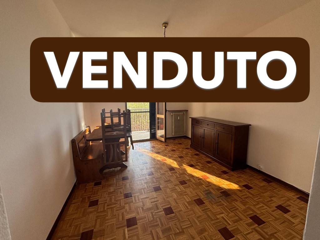 appartamento in vendita a Milano in zona Forze Armate