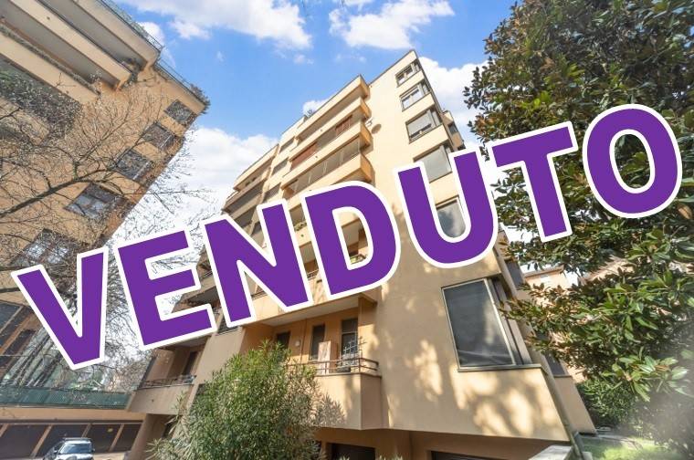 appartamento in vendita a Milano in zona Vigentino