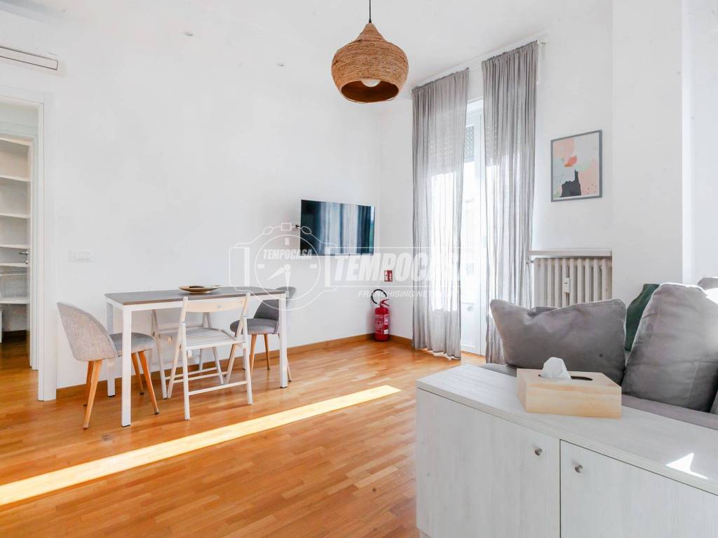 appartamento in vendita a Milano in zona Solari