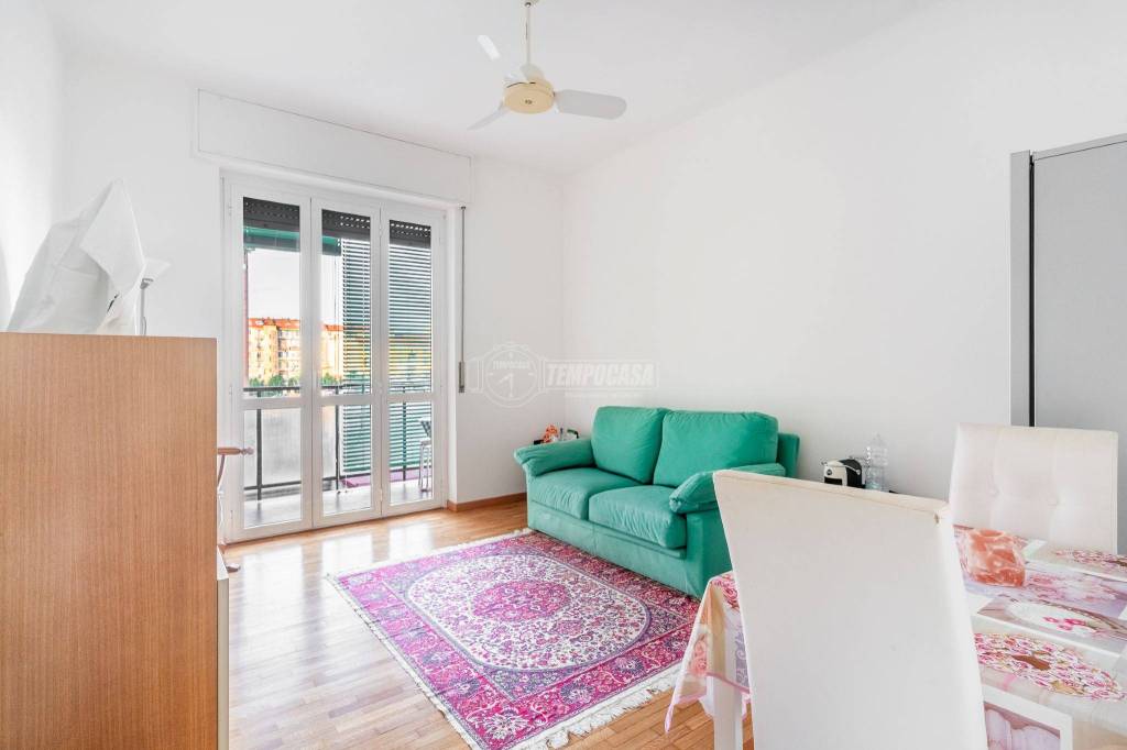 appartamento in vendita a Milano in zona Morivione