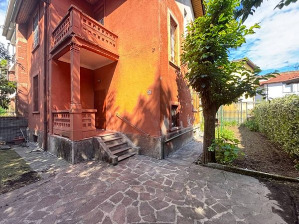 casa indipendente in vendita a Milano in zona Isola