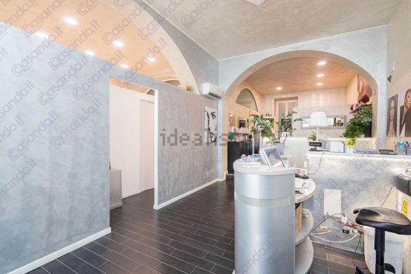 negozio in vendita a Milano