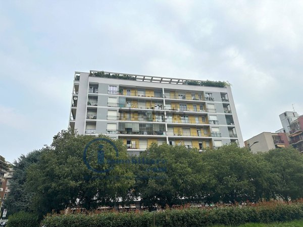 appartamento in vendita a Milano in zona Famagosta