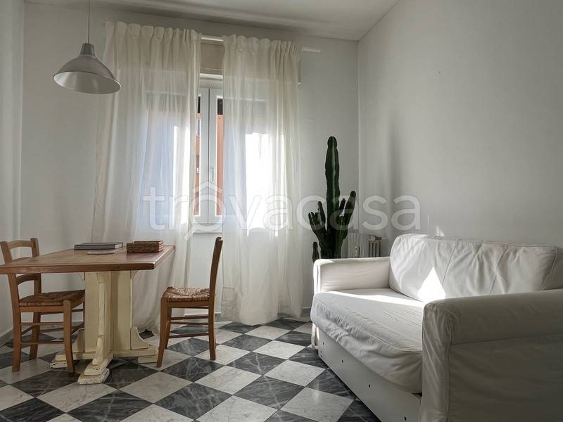 appartamento in vendita a Milano in zona Porta Genova