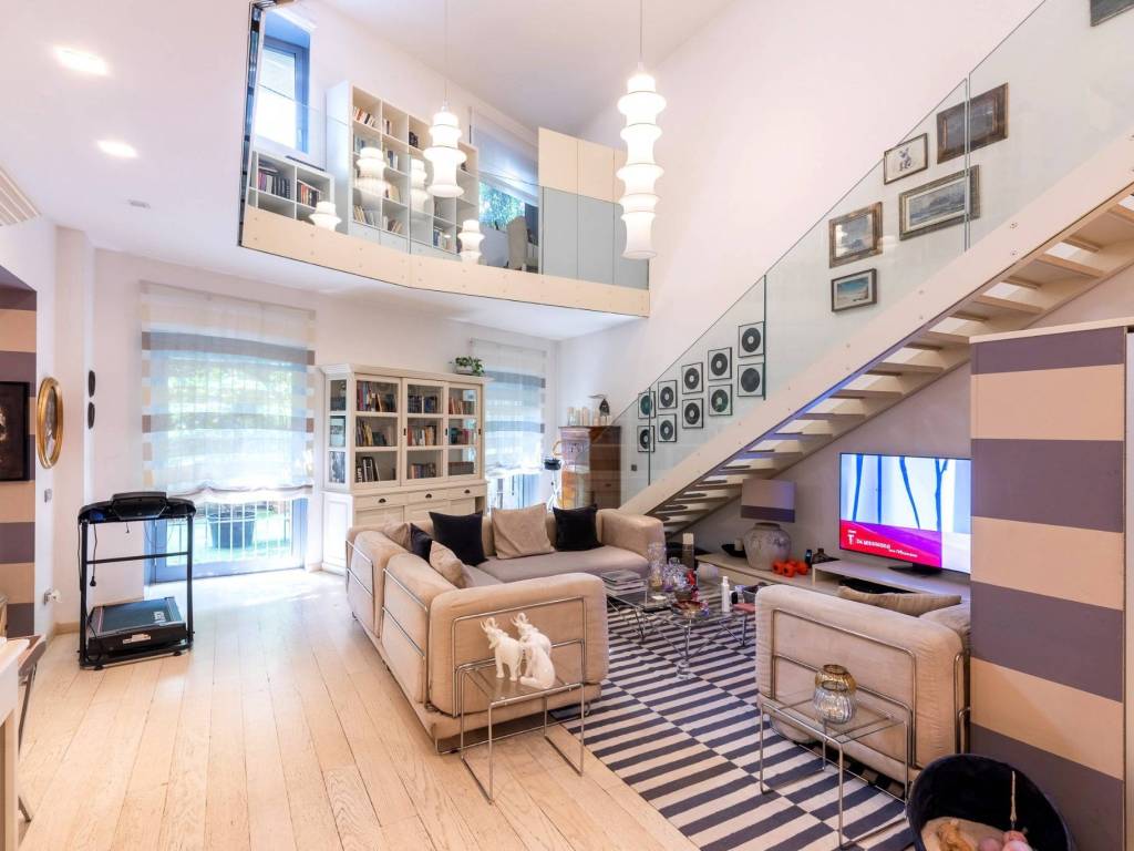 appartamento in vendita a Milano in zona Città Studi