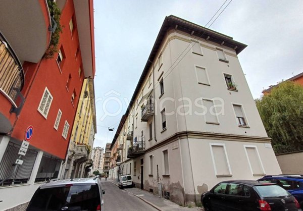appartamento in vendita a Milano in zona Dergano
