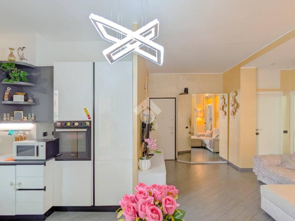 appartamento in vendita a Milano in zona Forlanini