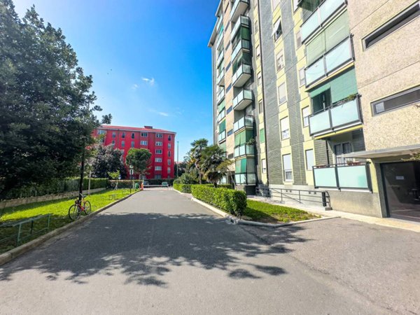 appartamento in vendita a Milano in zona Trenno