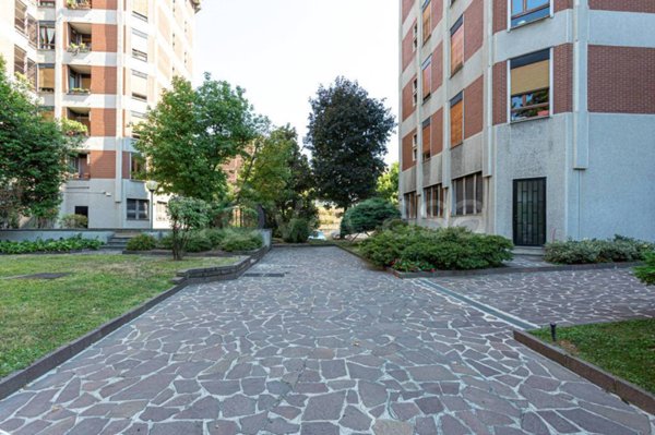 appartamento in vendita a Milano in zona Bocconi