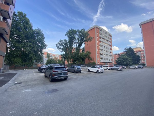 appartamento in vendita a Milano in zona Forze Armate