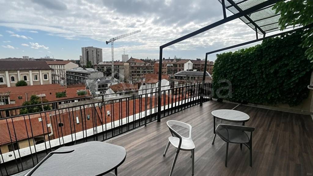 appartamento in vendita a Milano in zona Gorla