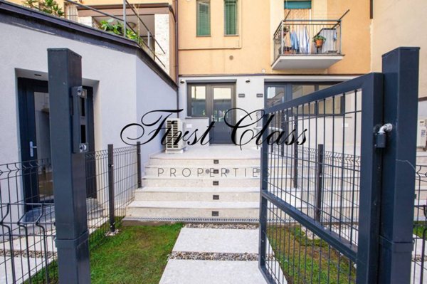 appartamento in vendita a Milano in zona Dergano