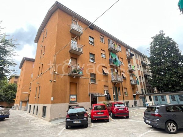 appartamento in vendita a Milano in zona Dergano