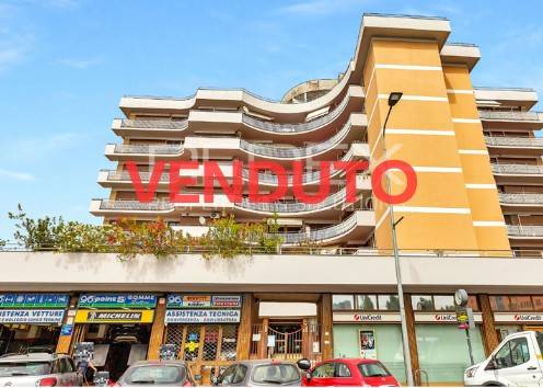 appartamento in vendita a Milano in zona Taliedo