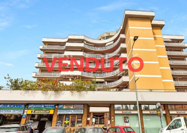 appartamento in vendita a Milano in zona Taliedo