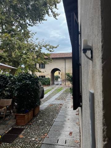 appartamento in vendita a Milano in zona Barona