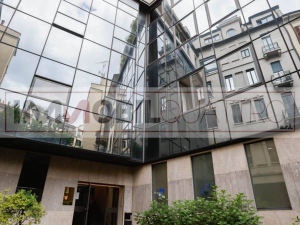 ufficio in vendita a Milano in zona Cadorna
