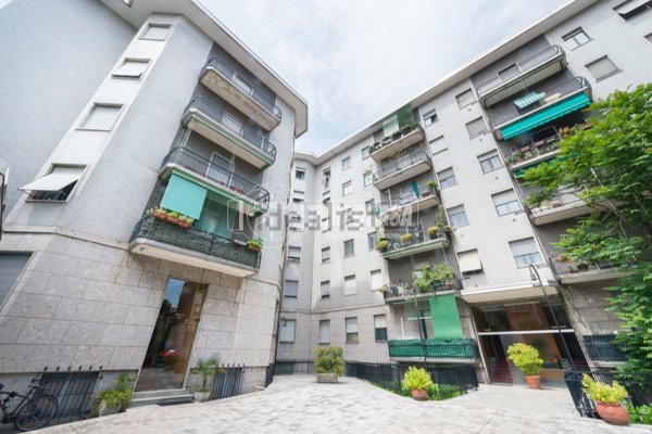 locale di sgombero in vendita a Milano in zona Crescenzago