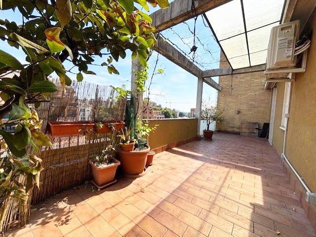 appartamento in vendita a Milano in zona Musocco