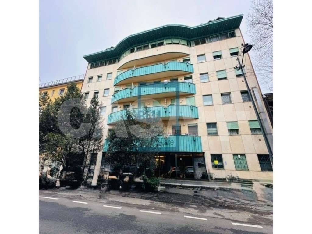 appartamento in vendita a Milano in zona Bocconi
