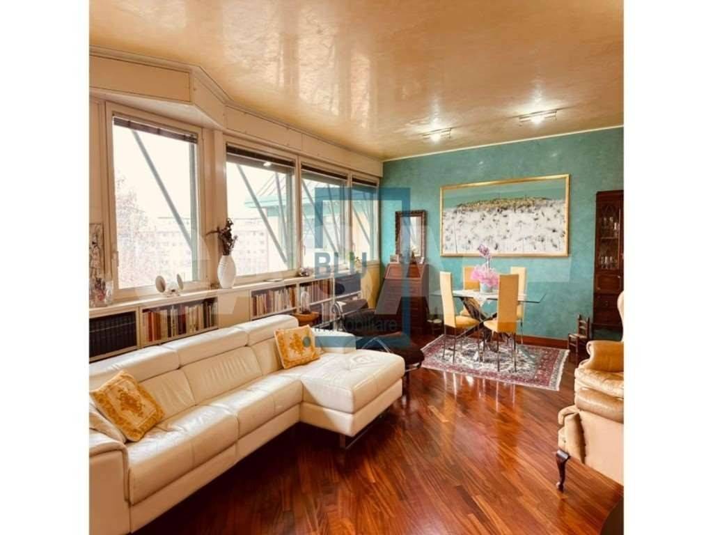 appartamento in vendita a Milano in zona Bocconi