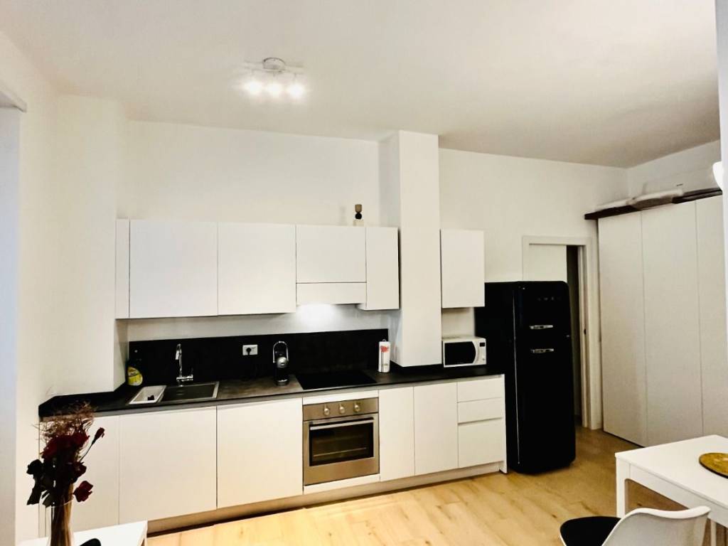 appartamento in vendita a Milano in zona Porta Vittoria