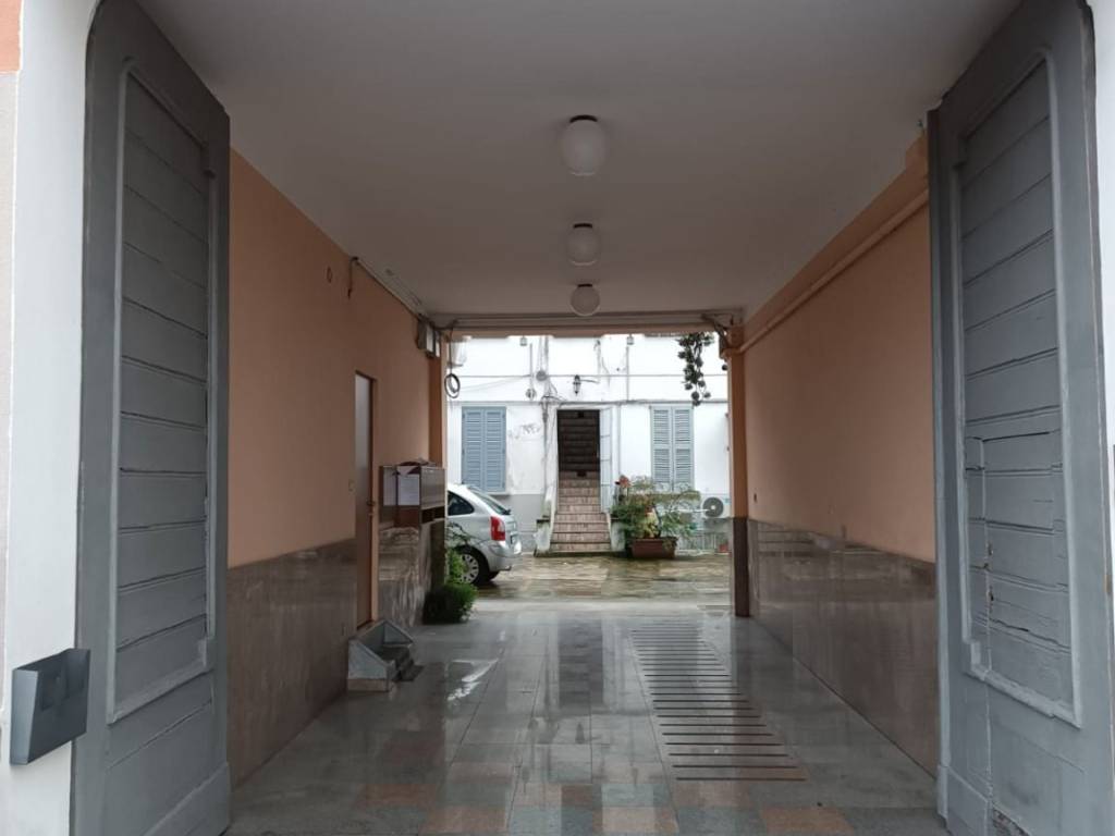 appartamento in vendita a Milano in zona Ponte Lambro