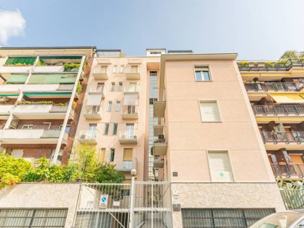 appartamento in vendita a Milano in zona Isola
