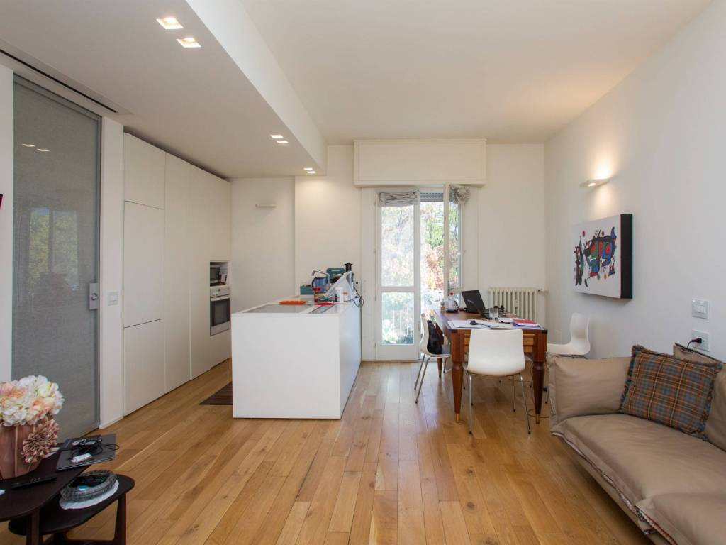 appartamento in vendita a Milano in zona Isola