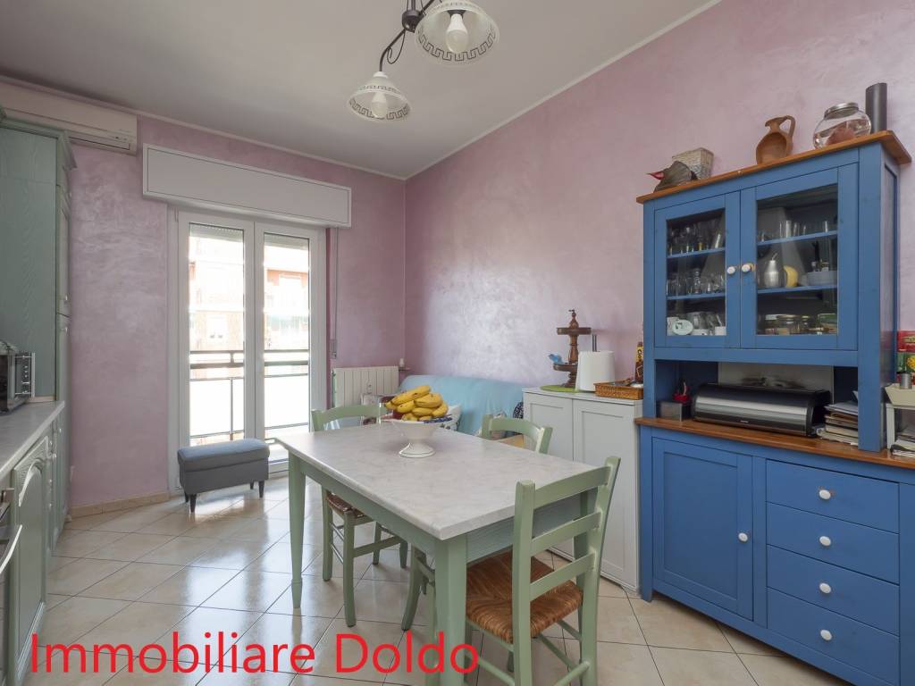 appartamento in vendita a Milano in zona Corvetto