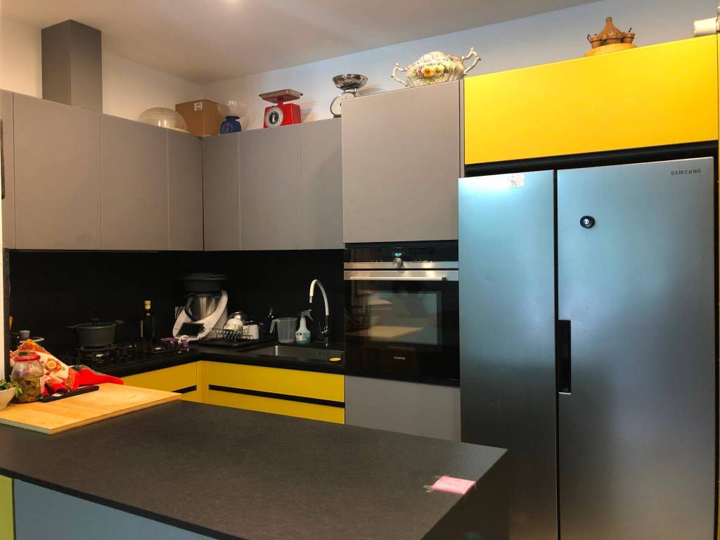 appartamento in vendita a Milano in zona Vigentino