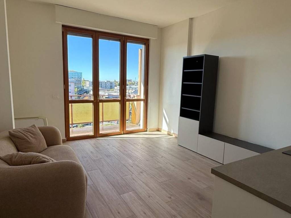 appartamento in vendita a Milano in zona Forlanini