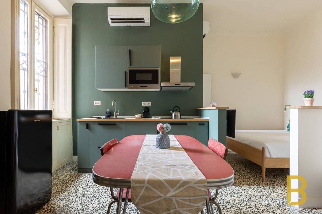 appartamento in vendita a Milano in zona Barona