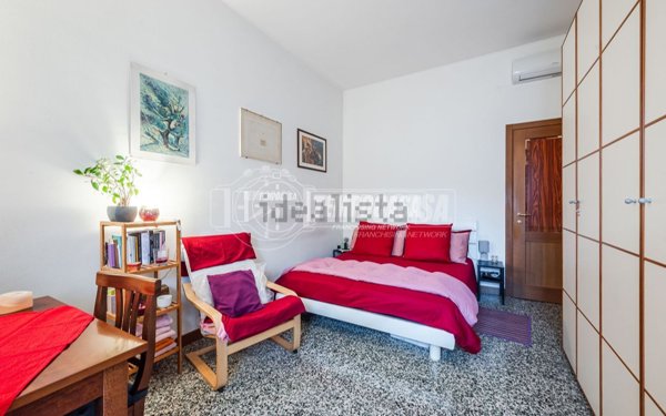 appartamento in vendita a Milano in zona Vigentino