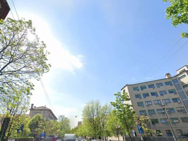 appartamento in vendita a Milano in zona Bocconi