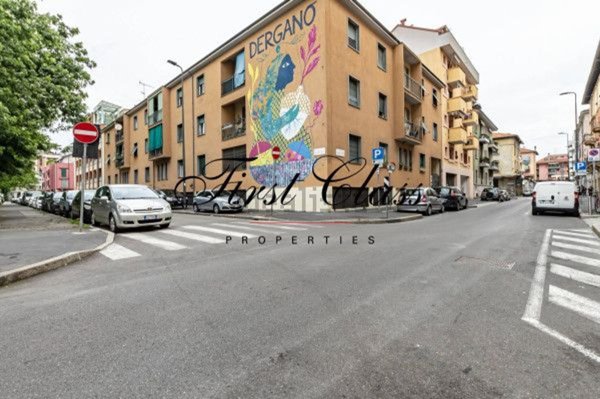 appartamento in vendita a Milano in zona Dergano