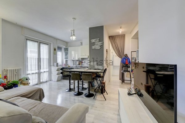 appartamento in vendita a Milano in zona Gorla