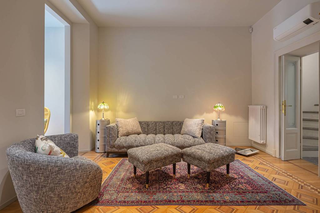 casa indipendente in vendita a Milano in zona Centro Storico