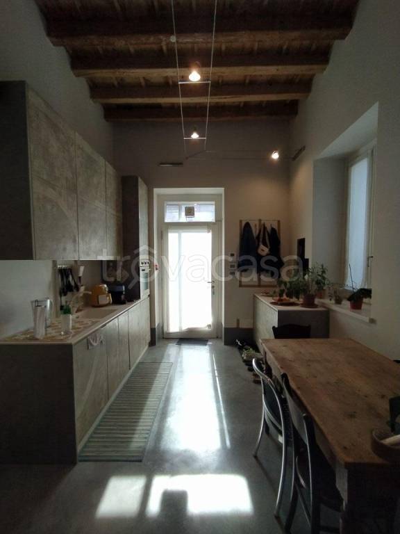appartamento in vendita a Milano in zona Quintosole