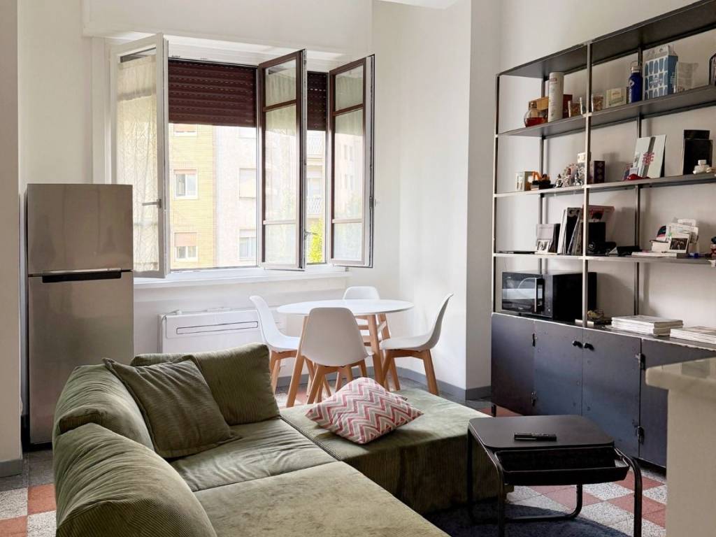 appartamento in vendita a Milano in zona Città Studi
