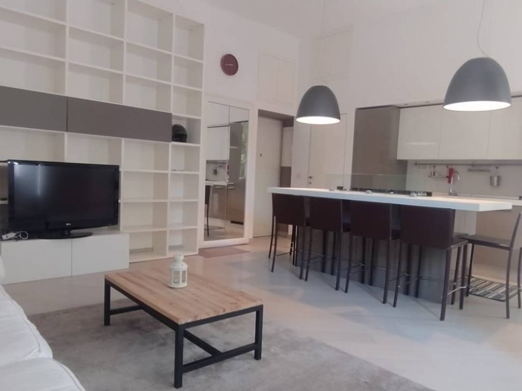 appartamento in vendita a Milano in zona Solari