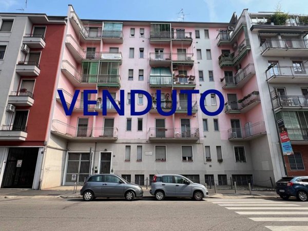 appartamento in vendita a Milano in zona Corvetto