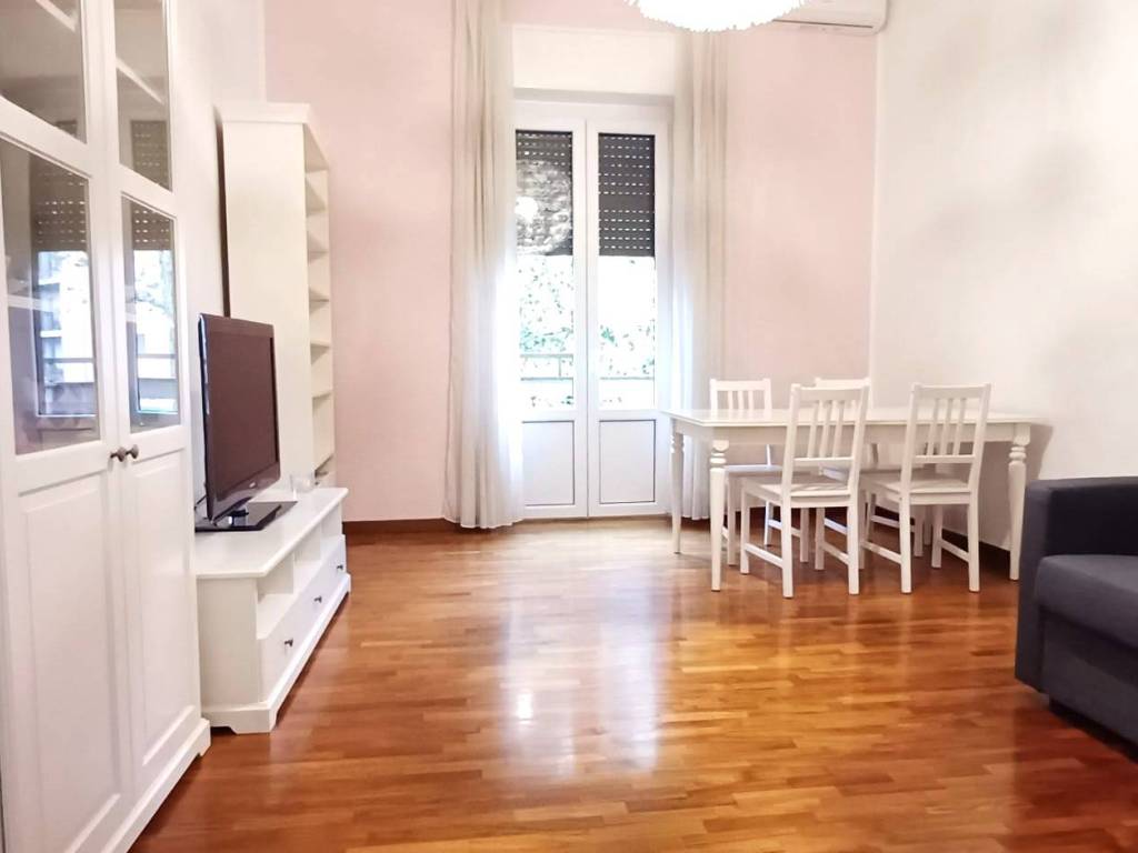 appartamento in vendita a Milano in zona Isola