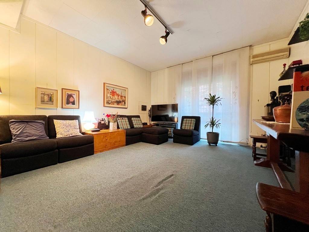 appartamento in vendita a Milano in zona Corvetto