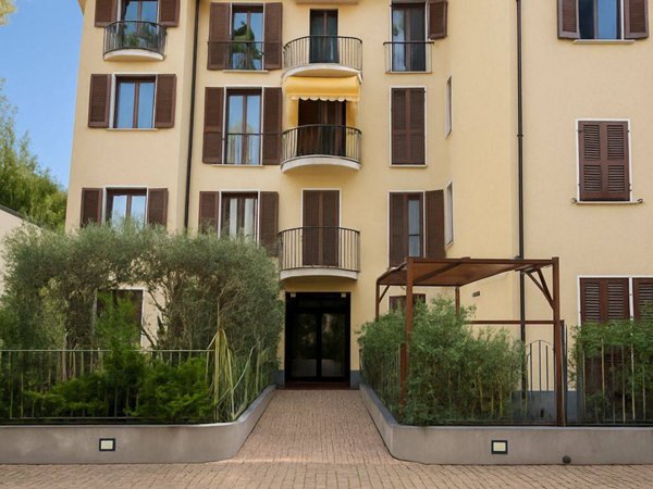 appartamento in vendita a Milano in zona Lambrate