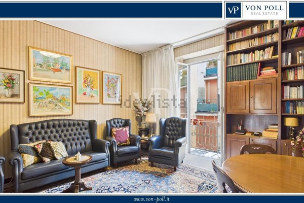 appartamento in vendita a Milano in zona Sant'Ambrogio